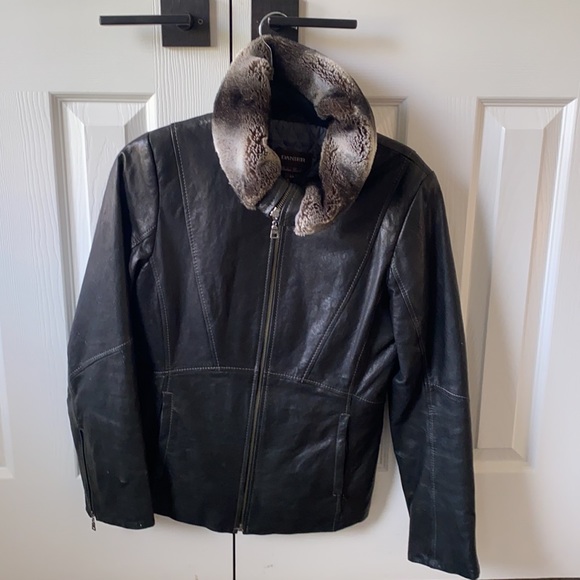 Danier iItalian leather jacket - Picture 3 of 9